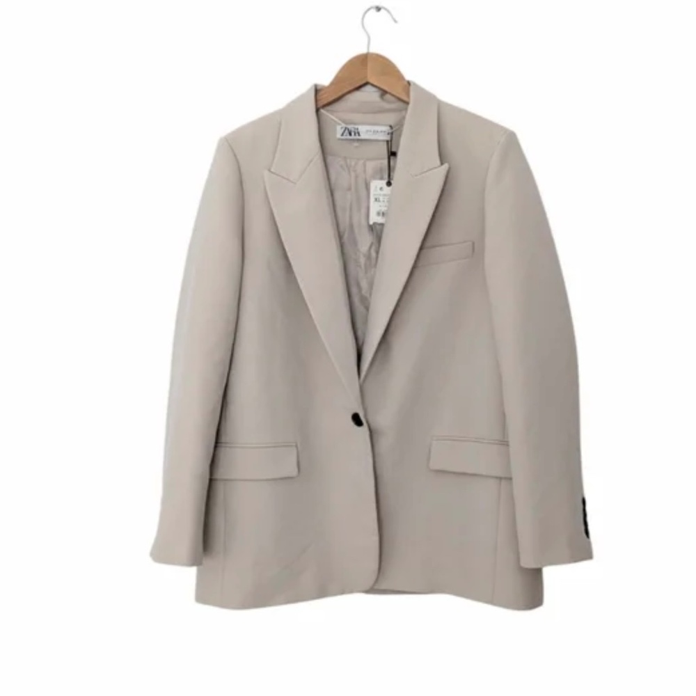 ZARA Straight Line Blazer Single Button in Cream NWT